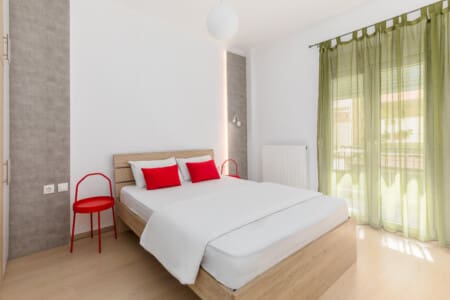 Bedroom with queen size bed