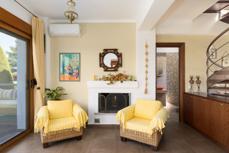 Frida & Rosa villas in Kripogi offering modern two-level holiday homes with private gardens and comfortable living spaces for a relaxing getaway in Halkidiki.