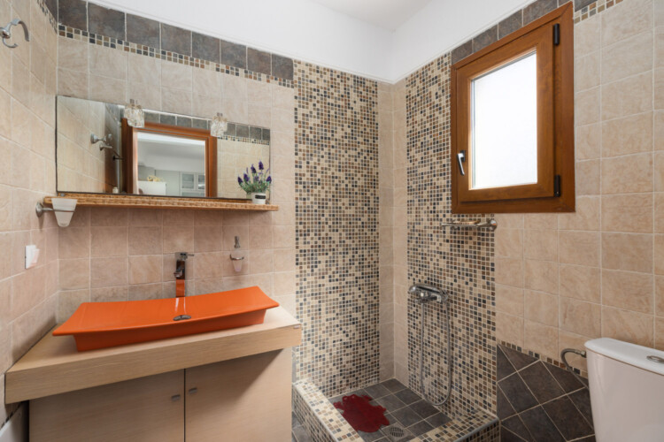 Frida & Rosa villas in Kripogi offering modern two-level holiday homes with private gardens and comfortable living spaces for a relaxing getaway in Halkidiki.