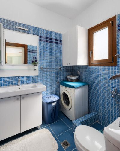 Frida & Rosa villas in Kripogi offering modern two-level holiday homes with private gardens and comfortable living spaces for a relaxing getaway in Halkidiki.