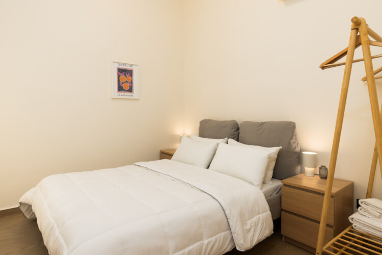 Ivory premium two-bedroom apartment on Leoforos Nikis in Thessaloniki with elegant design, sea views, and modern amenities for a luxurious stay.