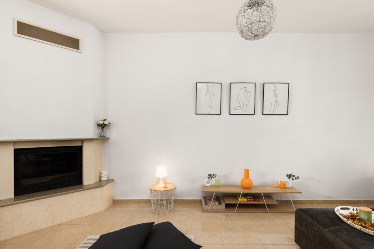 Villa Anthea in Fourka, a spacious holiday villa with private garden, outdoor dining area, and family-friendly amenities for a relaxing stay in Halkidiki.