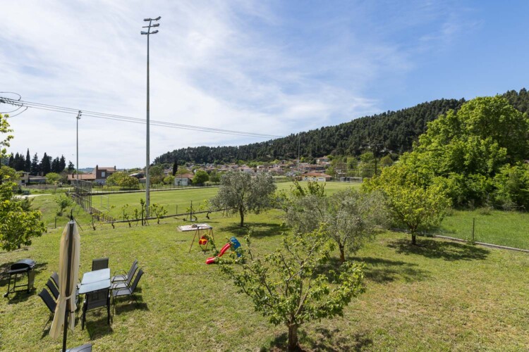 Villa Anthea in Fourka, a spacious holiday villa with private garden, outdoor dining area, and family-friendly amenities for a relaxing stay in Halkidiki.