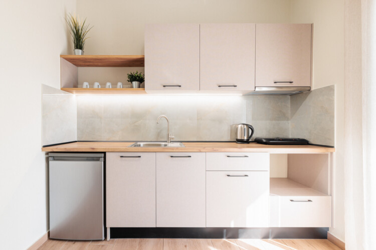 "KYMA STAY beachfront apartments in Palioura Epanomi, offering one-bedroom and two-bedroom options next to Kyma Beach Bar for a relaxing seaside getaway in Greece.